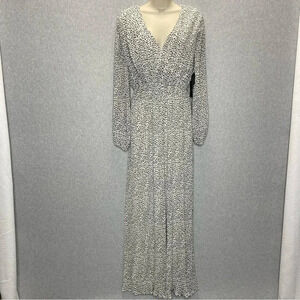 Lulu’s White Black Speckled Plunge Neck Wide Leg Jumpsuit